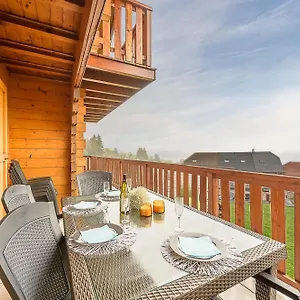 St Jorioz Vue 180 Spacieuse Maison Privative Sur Grand Jardin Clos By Locationlacannecy, Lla Selections Saint-Jorioz